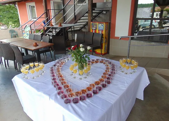 Kaucic Πανσιόν